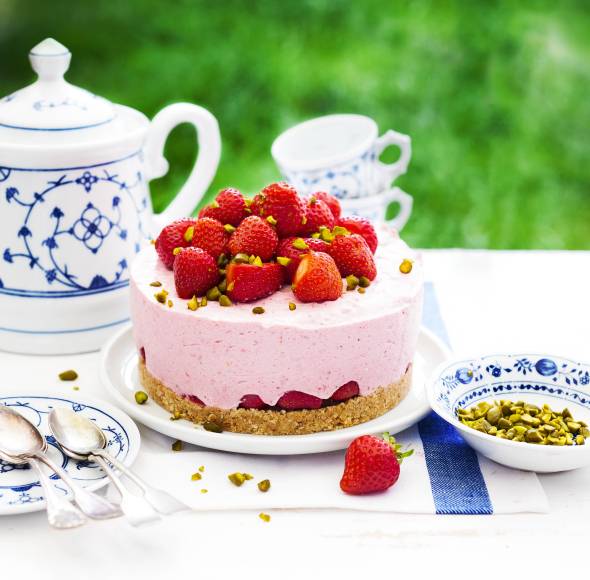 Kleine Erdbeertorte ohne backen!