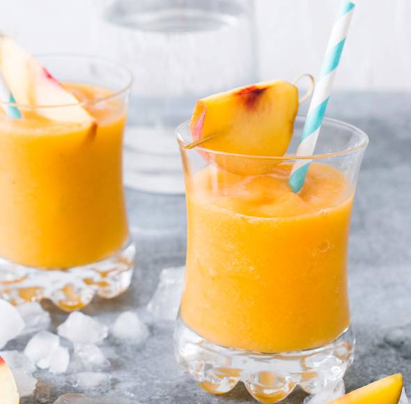 Pfirsich-Wodka-Drink