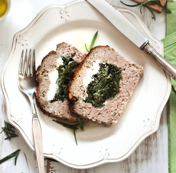 Hackbraten mit Spinat und Ziegenkäse