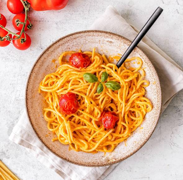 Roasted Paprika Pasta mit Feta