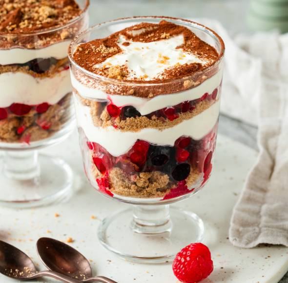 Marzipan-Kirsch-Tiramisu mit gebrannten Mandeln | ZauberMix