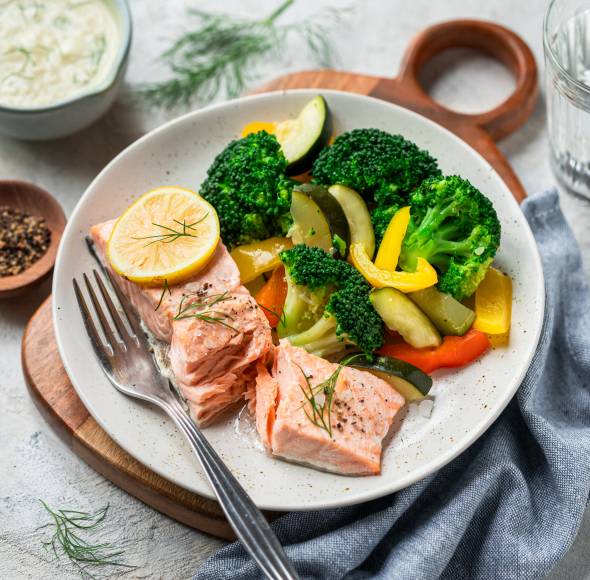 Lachs mit Gemüse