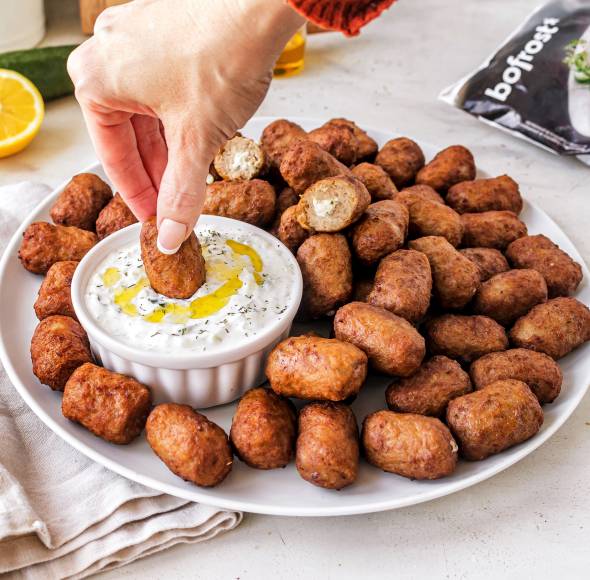 Mini-Bifteki mit Tzatziki