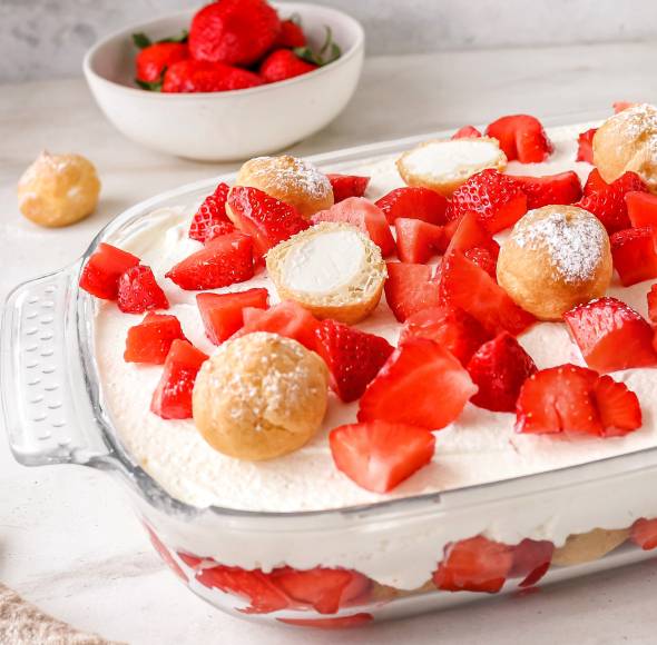 Erdbeer-Windbeutel-Tiramisu