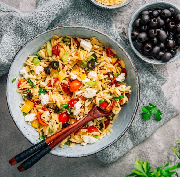 Paprika-Orzo-Salat