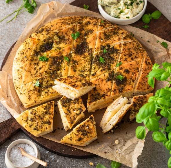 Schnelles Käse-Kräuter-Grillbrot