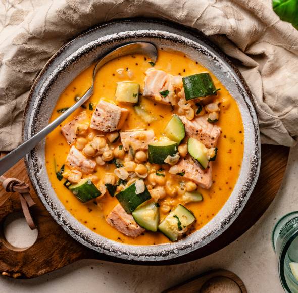 Italienische Lachssuppe