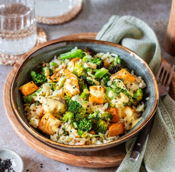 Knuspriger Curry-Lachs mit Reis