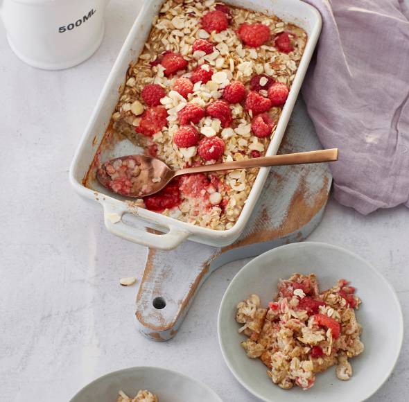 Warme Baked-Oats mit Himbeeren
