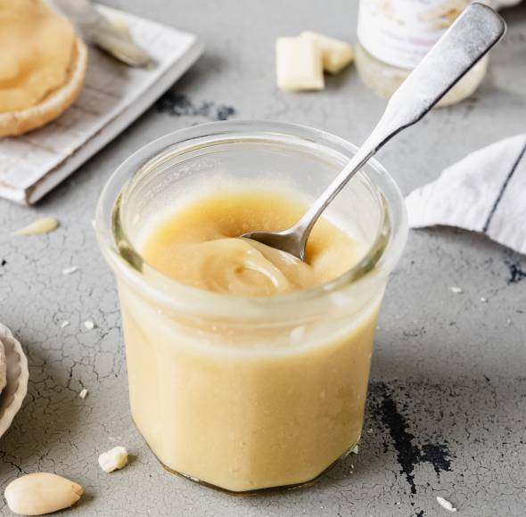 White Chocolate Mandelcreme