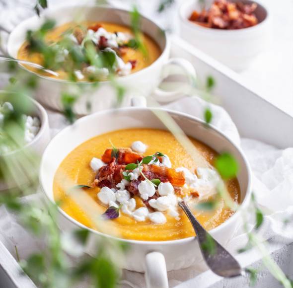 Schnelle Karotten-Ricotta-Suppe mit Bacon
