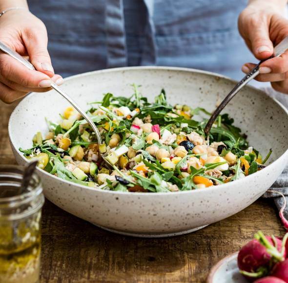 Schneller Proteinsalat mit Thunfisch