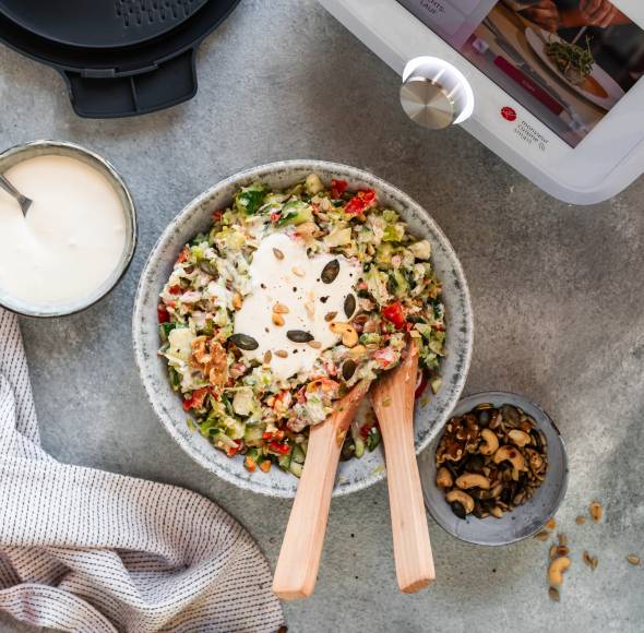 Eisbergsalat mit Cremedressing