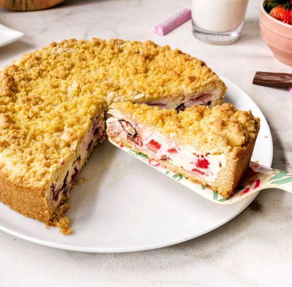 Erdbeer-Yogurette Streuselkuchen