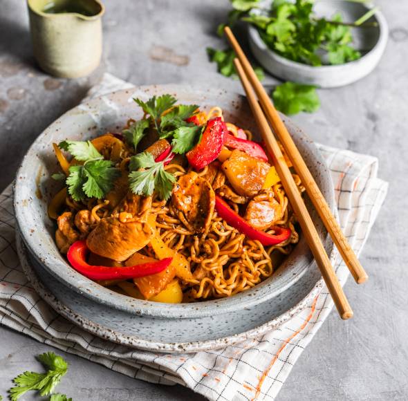 15-Minuten-Mie-Nudeln süßsauer