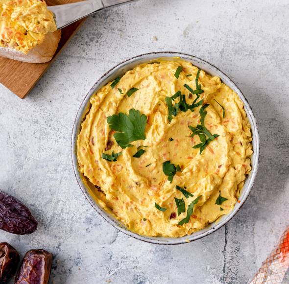 Currydip mit Möhren