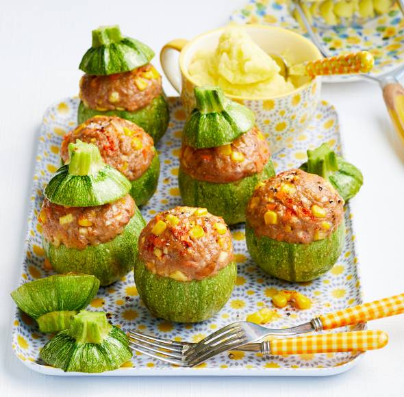 Gefüllte Zucchini con Carne