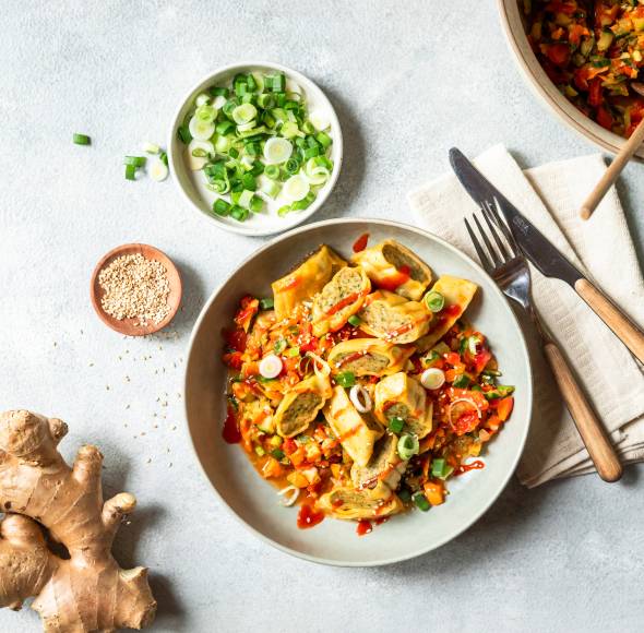 Asia-Salat mit Crispy Maultaschen