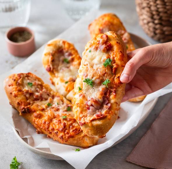 „Ditsch"-Style Laugenpizza