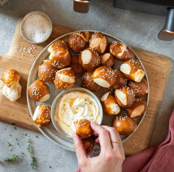 Pretzel Bites