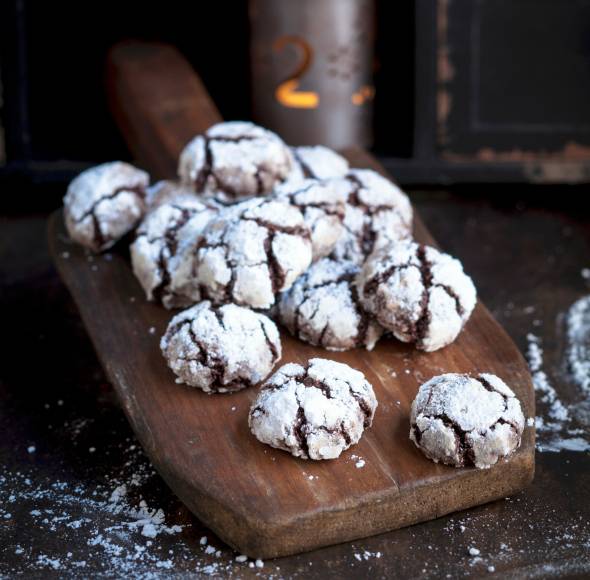 Cappuccino Crinkle Cookies