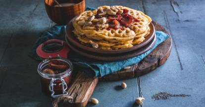 Buttermilchwaffeln mit Pflaumenkompott