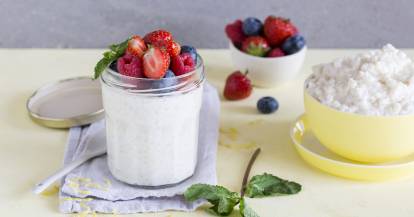 Milchreis mit Skyr und Beeren