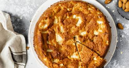 Extra saftiger und veganer Apfelkuchen ohne Zucker