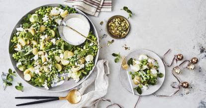 Kartoffel-Erbsen-Salat mit Joghurt-Minz-Dressing