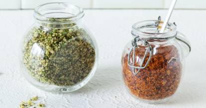 Kräutermischung für grünes und rotes Pesto