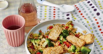 One-Pot-Reis mit Sesamtofu