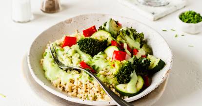 Reis mit Gemüse und Kräutersoße