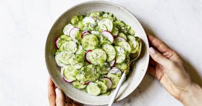 Gurkensalat mit Joghurtdressing