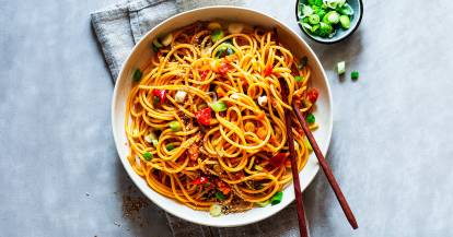 Asiatischer Spaghettisalat