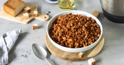 Tofuhackfleisch in einer Schüssel