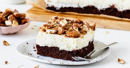 Gebrannte-Mandel-Blechkuchen