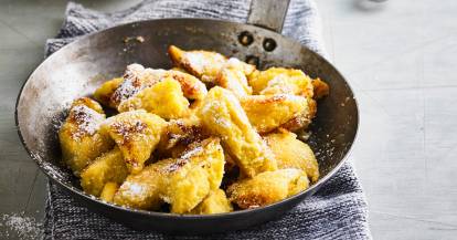 Kaiserschmarren mit Apfelmus