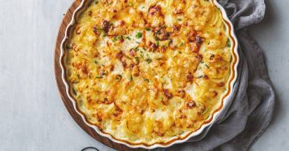 Kartoffelgratin in einer Auflaufform