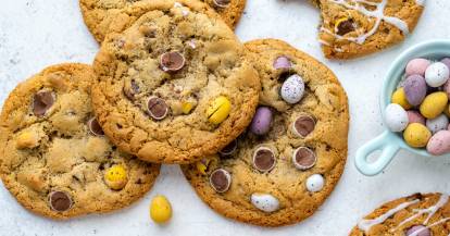 Oster-Cookies mit Schokoeiern