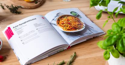 Asia-Spaghettisalat im Monsieur Cuisine Basis-Kochbuch
