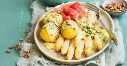 Spargel mit Pellkartoffeln und Bärlauch-Senf-Hollandaise