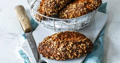 Kernige Low-Carb-Brötchen