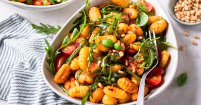 Crispy-Gnocchi-Tomaten-Salat
