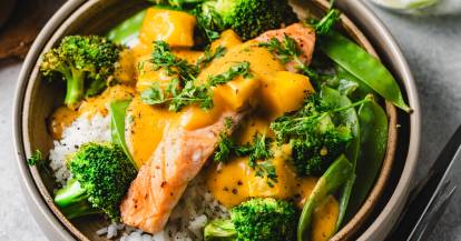 Lachs mit Mangosoße  und Sticky Rice