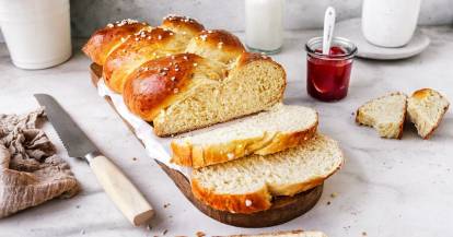 Klassischer Hefezopf mit Gelinggarantie