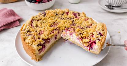 Beeren-Streuselkuchen