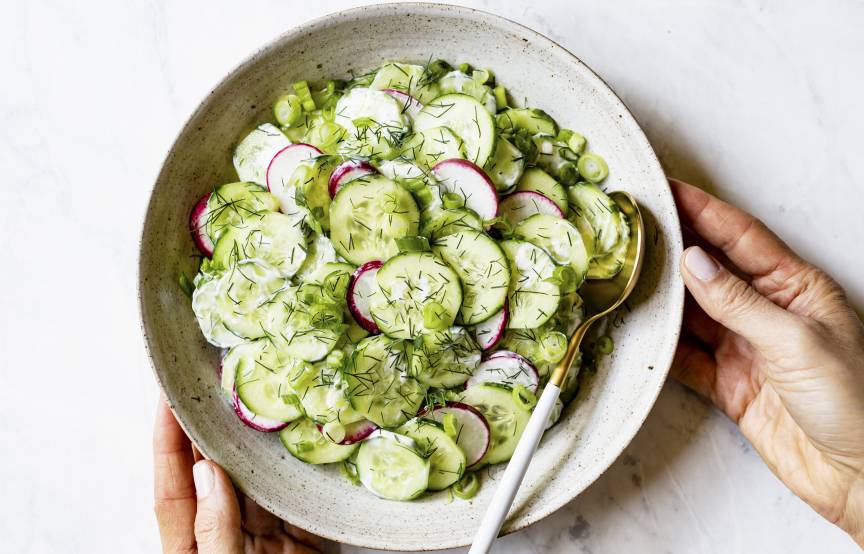 Gurkensalat mit Joghurtdressing