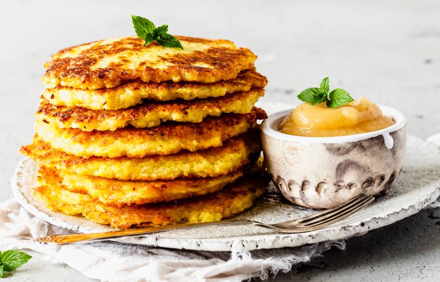 Kartoffelpuffer mit Apfelmus
