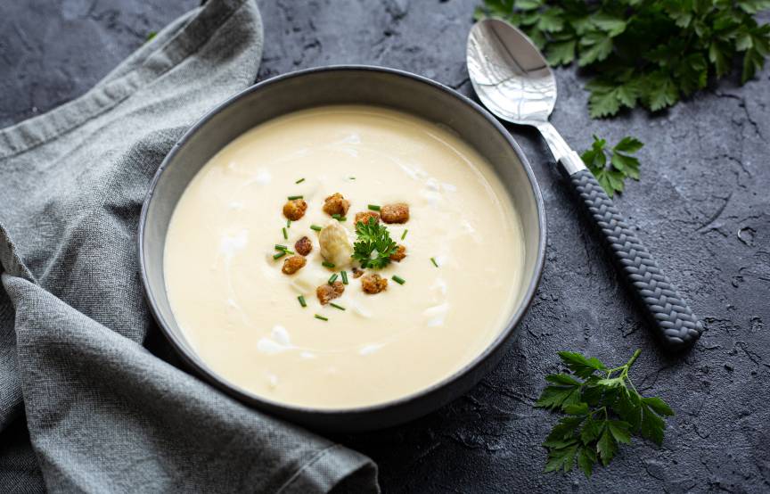 Spargelsuppe aus Schalen