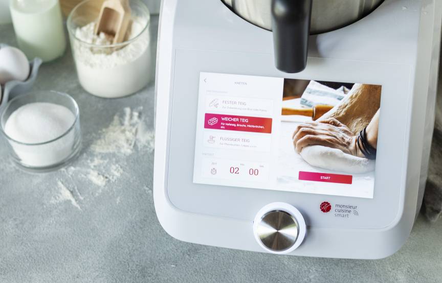 Monsieur Cuisine zeigt das Teig kneten Programm an.